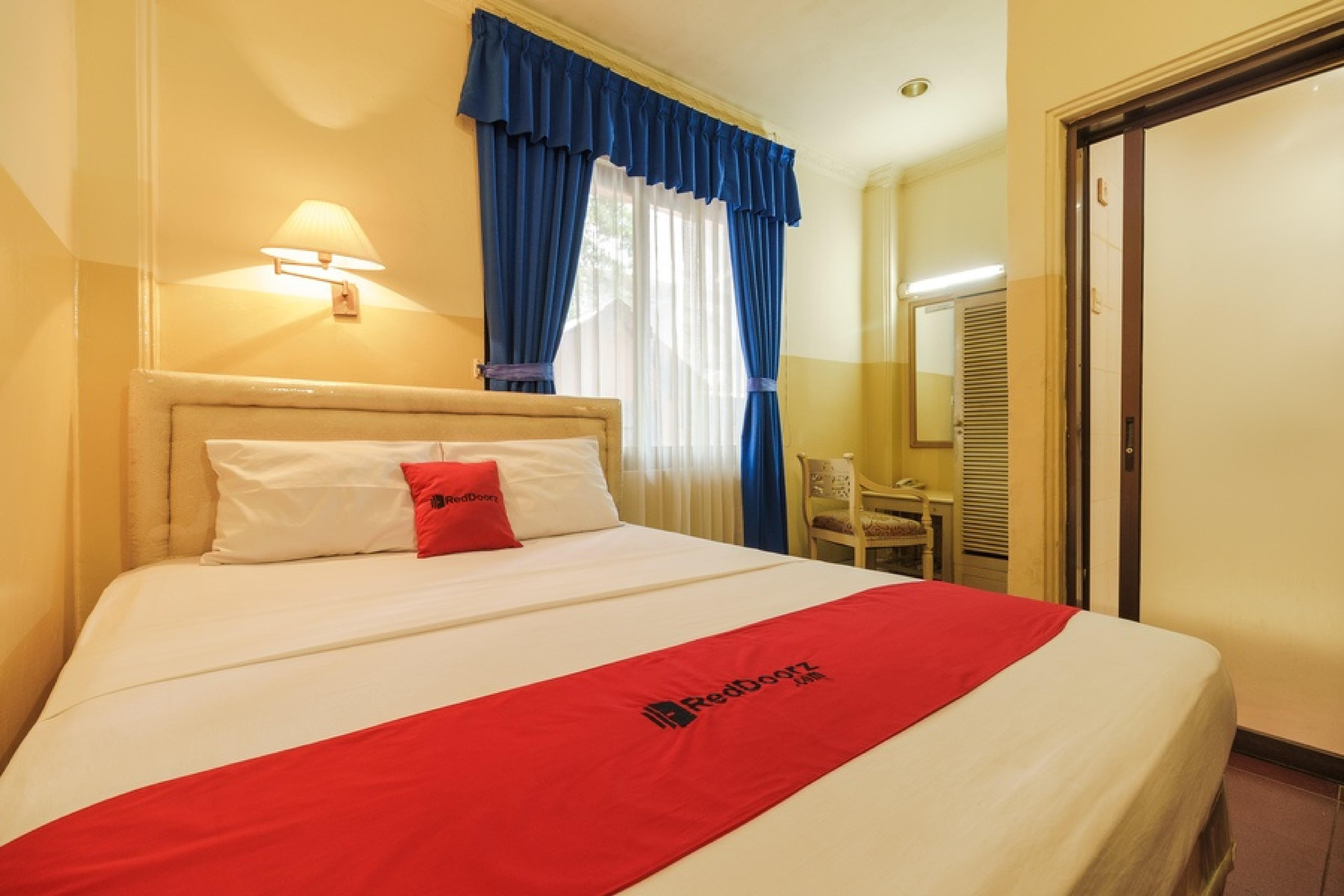 Reddoorz @ Jalan Jaksa Cakarta Dış mekan fotoğraf